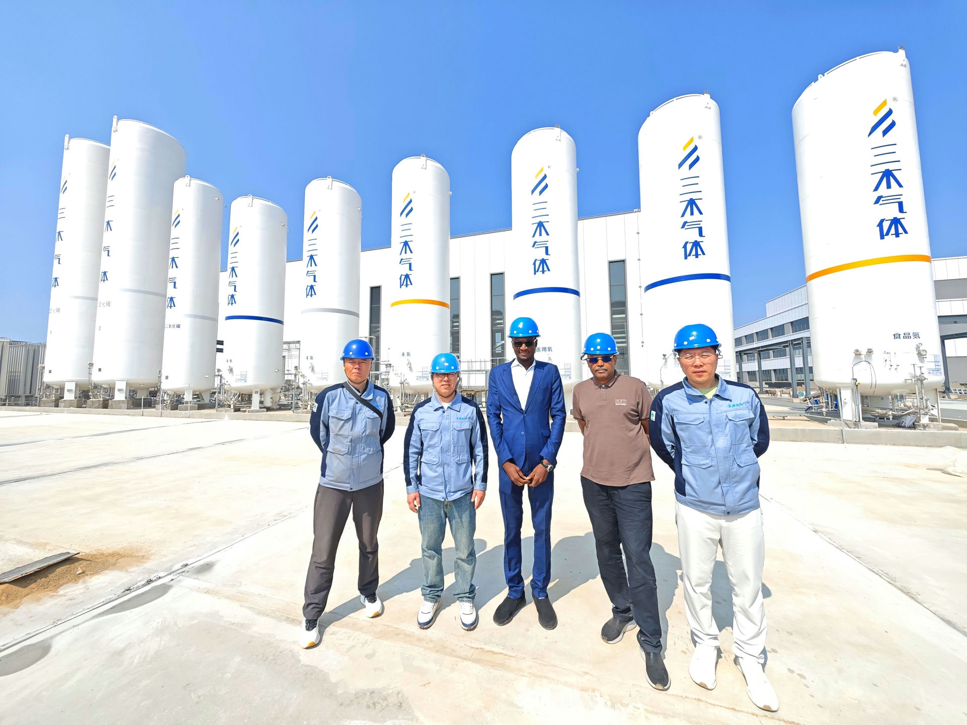 African Client Delegation Visits Our Company to Inspect the "Sanmu" Chemical Project Construction